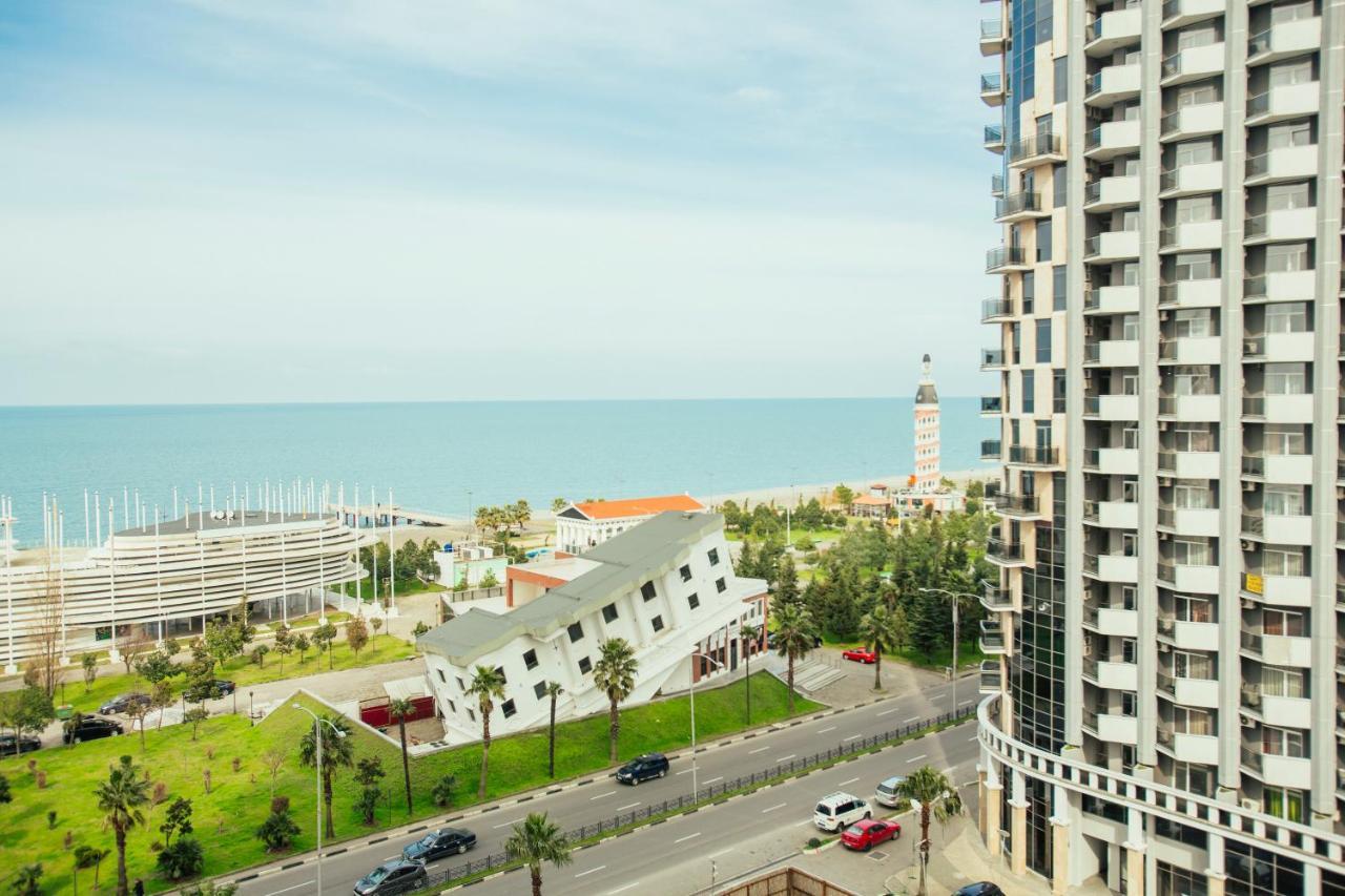 Royal Apartments Batumi Exterior photo